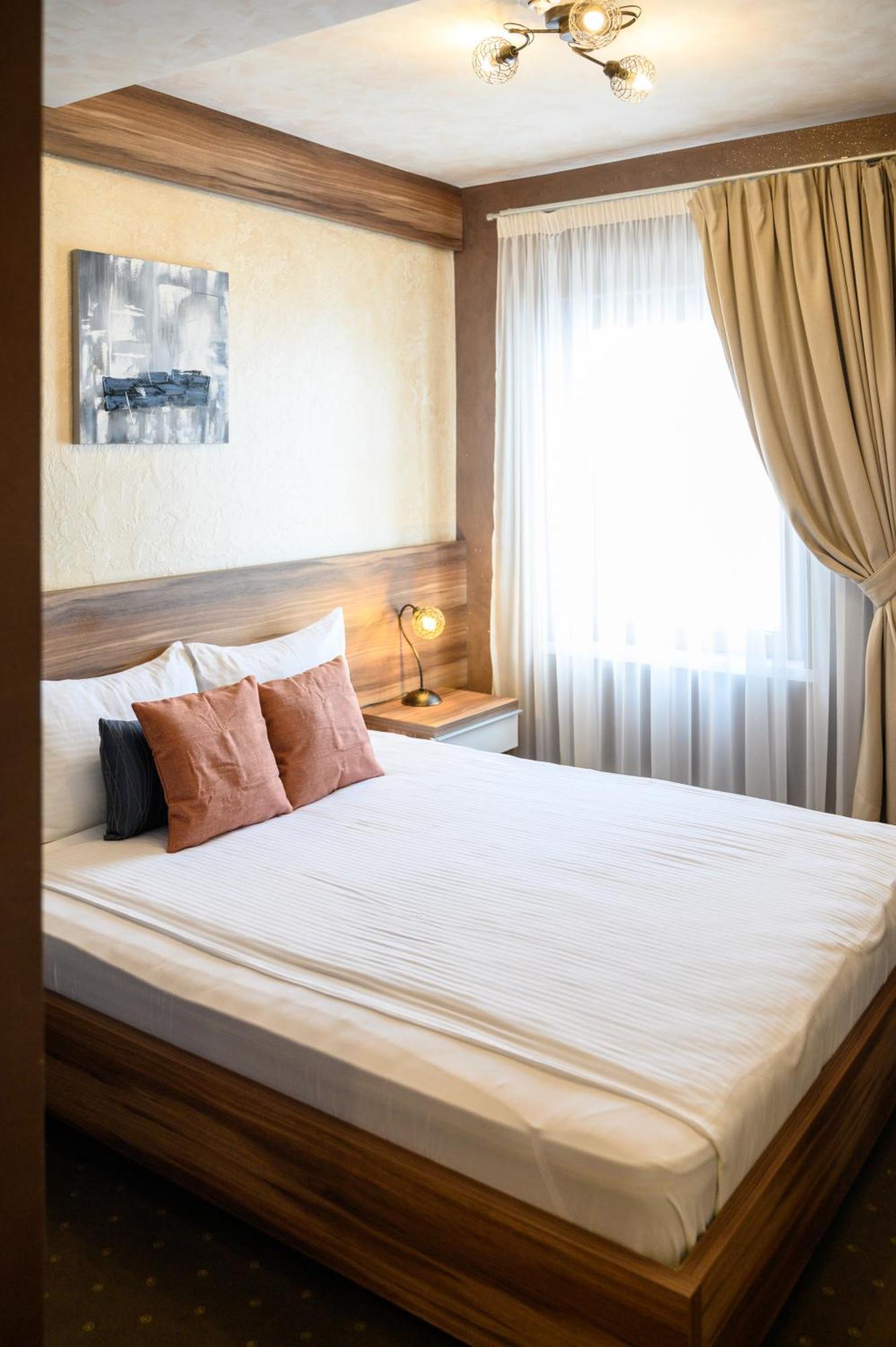 Hotel Mv Monogram à Indija Extérieur photo